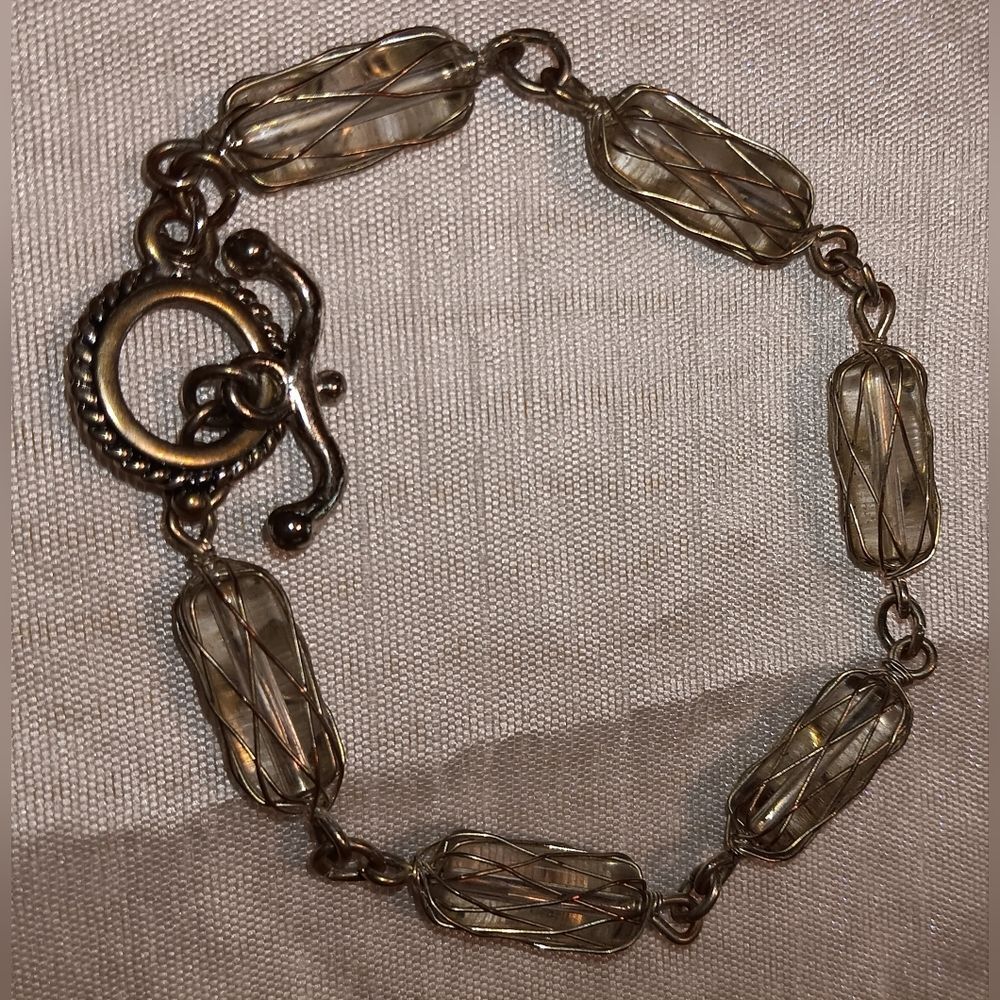 Elegant Gold-Tone Bracelet
